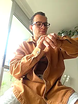 AronShelby420 online show from September 28, 2025, 3:08 pm