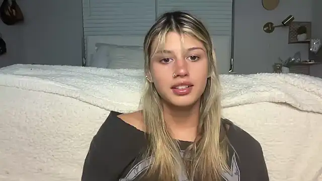 AnnGrayson online show from November 17, 2025, 1:31 am