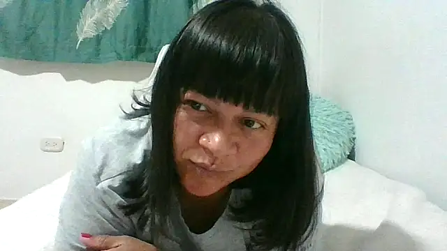 adri89-g online show from January 18, 2026, 12:14 am