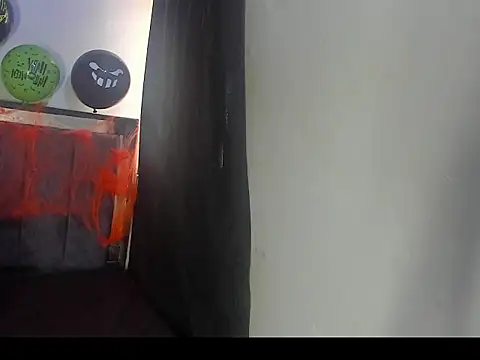 Snapshot of morenita_sexlove chatting on October 31, 2025, 2:24 pm morenita sexlove online show from October 31, 2025, 2:24 pm