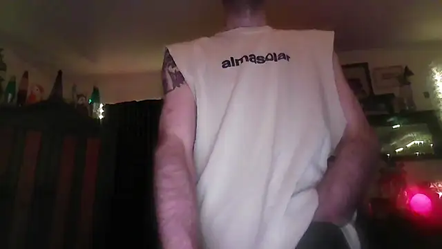 HarmoniousPhantasm3 online show from March 31, 2026, 8:33 pm