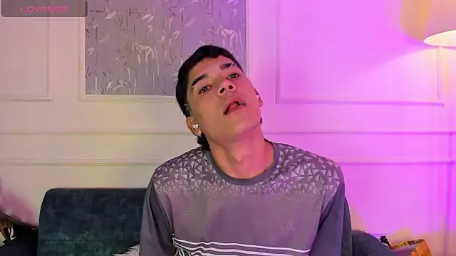 SandroVeyra online show from December 20, 2025, 3:09 am