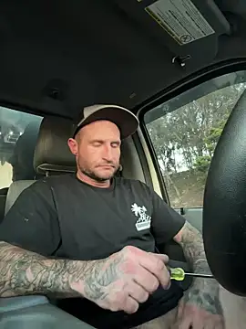 skip69xxx online show from December 5, 2025, 12:43 am