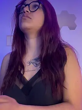 Daliila 11 online show from November 13, 2025, 2:37 am