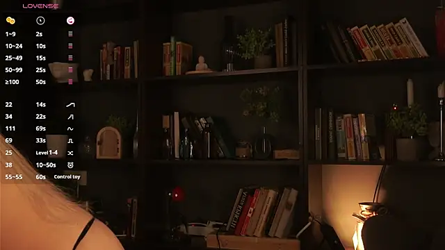 ellliefrost online show from October 20, 2025, 1:00 pm