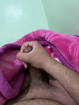 ali  ali210 online show from February 2, 2026, 10:42 pm