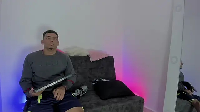 maykel and mike online show from October 9, 2025, 11:11 am