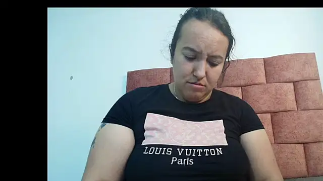very slut online show from October 1, 2025, 3:16 pm