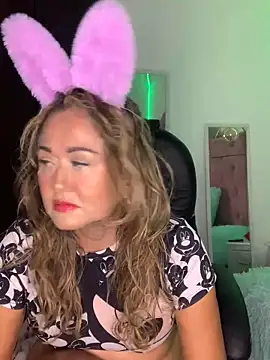 BunnyGlow50 online show from October 29, 2025, 2:54 am