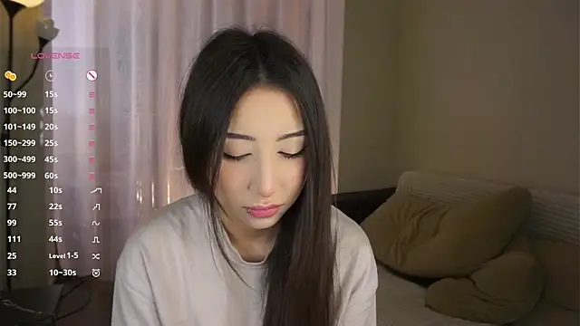 EleonorSimmes online show from October 2, 2025, 4:16 am
