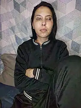 Snapshot of melzinhah03 chatting on May 30, 2026, 12:28 am melzinhah03 online show from May 30, 2026, 12:28 am