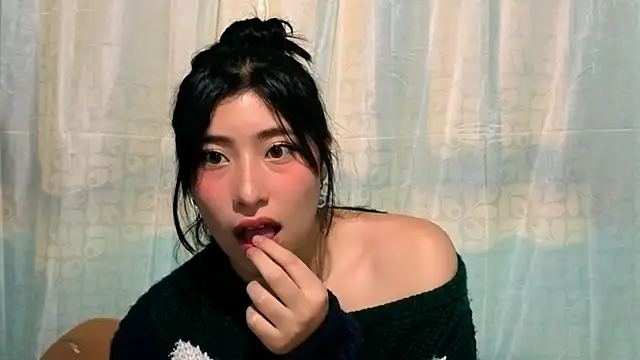 Sullyoonn online show from November 7, 2025, 11:41 pm