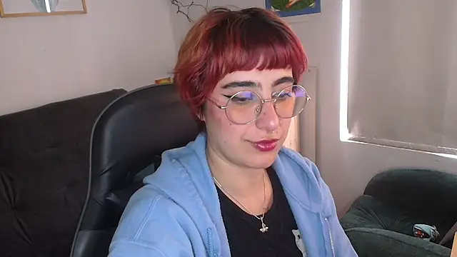 Miacatsito3 online show from February 12, 2026, 7:57 pm