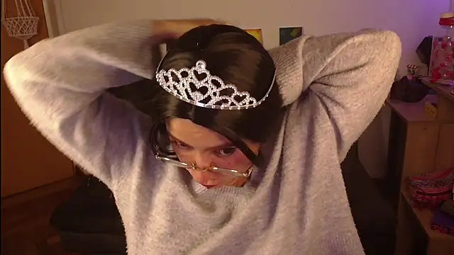 Miacatsito3 online show from October 30, 2025, 1:15 am