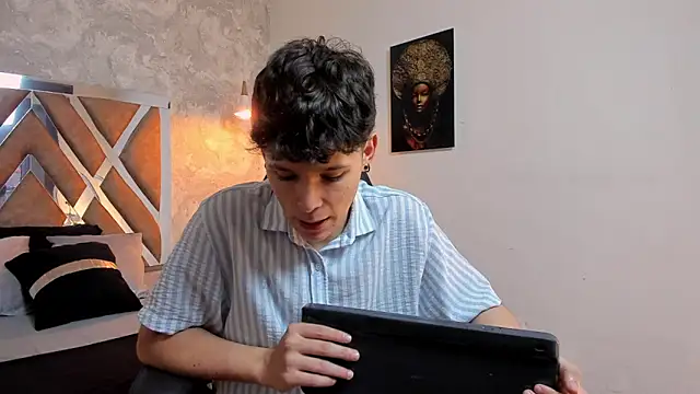 kraven lust online show from February 15, 2026, 3:07 am