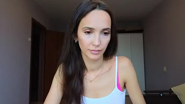 Snapshot of Lillian-Clark chatting on October 22, 2025, 8:03 am Lillian-Clark online show from October 22, 2025, 8:03 am