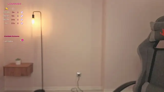 Frences Eyes online show from October 29, 2025, 1:43 pm