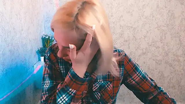 EmmaCat  online show from January 10, 2026, 5:36 am