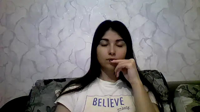 Marina Edwards online show from September 19, 2025, 5:44 am