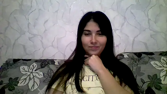 Marina Edwards online show from September 27, 2025, 6:36 pm