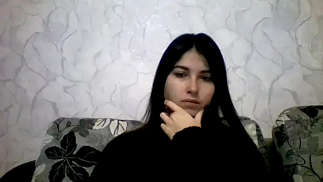 Marina Edwards online show from October 2, 2025, 7:12 am