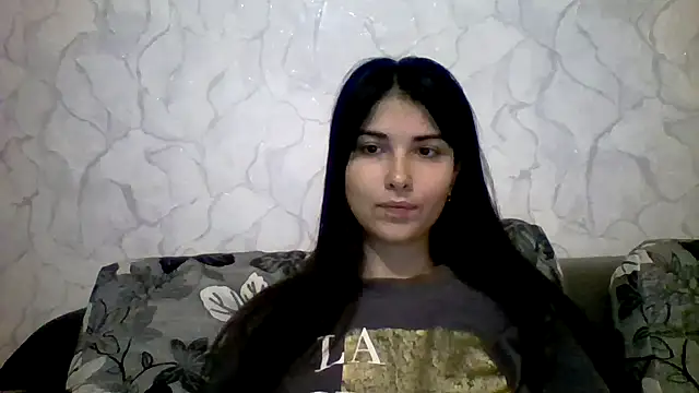 Marina Edwards online show from September 25, 2025, 8:37 pm