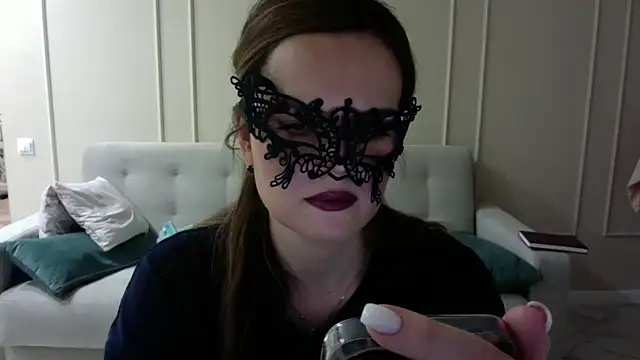 Myrisse online show from November 3, 2025, 6:11 pm