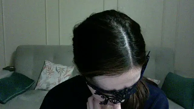 Myrisse online show from October 24, 2025, 5:01 pm