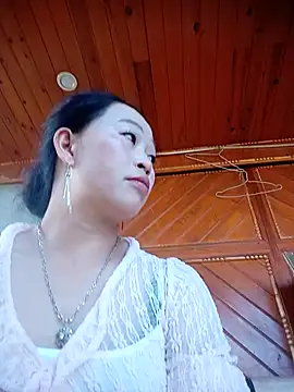 Zuzi-nini online show from October 10, 2025, 9:10 am