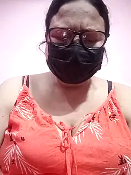 Snapshot of thehotlady chatting on November 28, 2025, 9:20 am thehotlady online show from November 28, 2025, 9:20 am