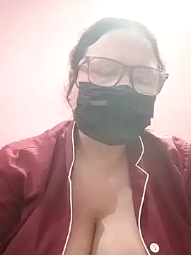 Snapshot of thehotlady chatting on January 8, 2026, 2:01 pm thehotlady online show from January 8, 2026, 2:01 pm