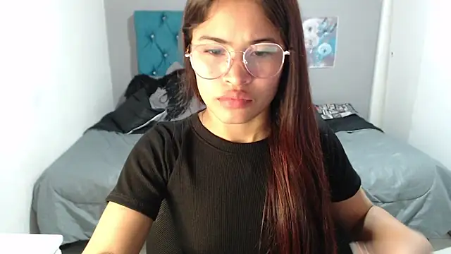 mia sexgirl online show from February 16, 2026, 12:48 pm