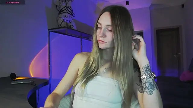 Melloudy online show from November 10, 2025, 7:02 am