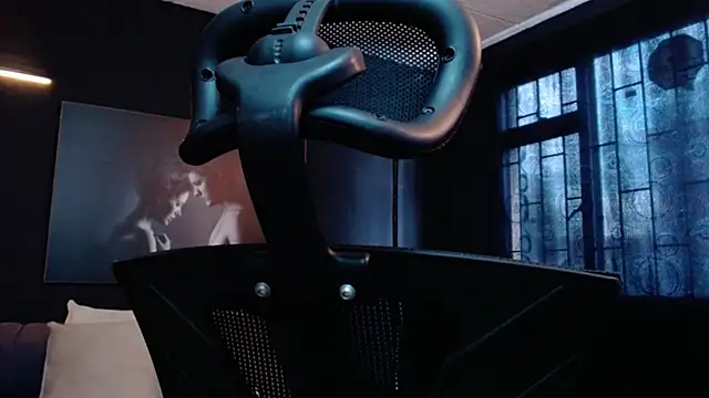 Snapshot of RichardMilleer chatting on October 9, 2025, 1:55 pm RichardMilleer online show from October 9, 2025, 1:55 pm