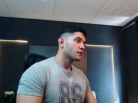 Snapshot of RichardMilleer chatting on October 2, 2025, 1:47 pm RichardMilleer online show from October 2, 2025, 1:47 pm