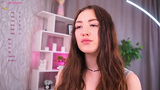 Snapshot of AlinaOrf chatting on October 21, 2025, 5:07 am AlinaOrf online show from October 21, 2025, 5:07 am