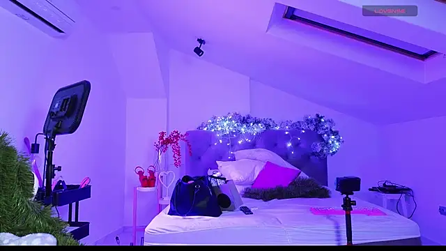 Jessasmith online show from December 18, 2025, 8:19 am