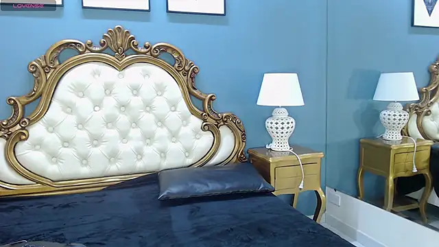 CharlottePons online show from October 3, 2025, 8:10 pm
