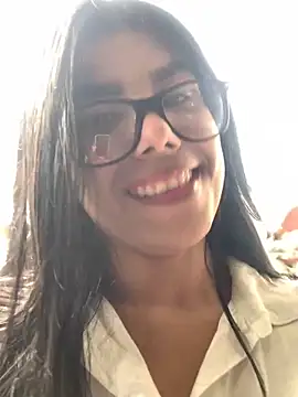 MayaScott11 online show from February 6, 2026, 7:10 pm