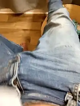im a cuntlover too online show from September 12, 2025, 6:07 pm