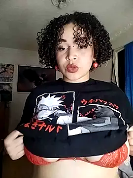 Julie wallace online show from November 11, 2025, 9:42 pm