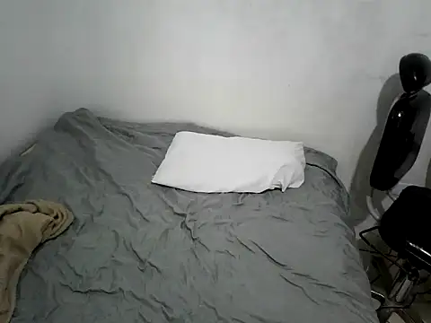 Snapshot of becmz chatting on March 18, 2026, 4:08 pm becmz online show from March 18, 2026, 4:08 pm