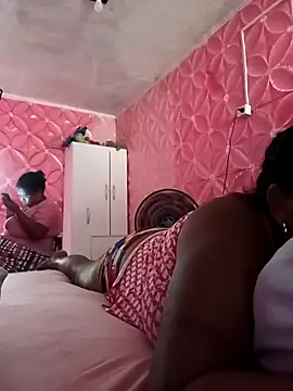 Rosabela04 online show from March 25, 2026, 2:05 pm