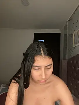 Isabella Montoya online show from October 9, 2025, 1:11 pm