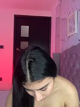 Isabella Montoya online show from October 22, 2025, 5:45 pm