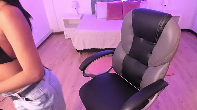 Sofia collen  online show from January 8, 2026, 7:42 pm