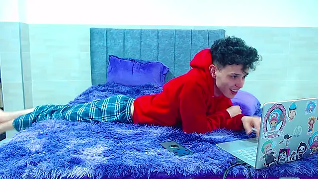  ruby red online show from November 25, 2025, 7:19 am