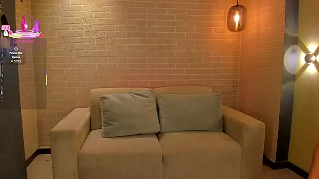 KatieAngelX online show from October 27, 2025, 10:49 am