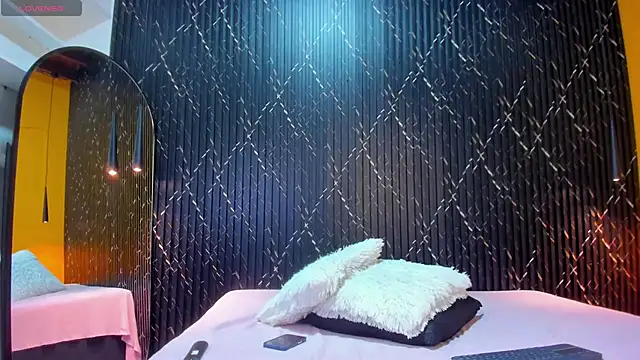 Snapshot of Miss_Ariaa chatting on October 9, 2025, 11:33 am Miss Ariaa online show from October 9, 2025, 11:33 am