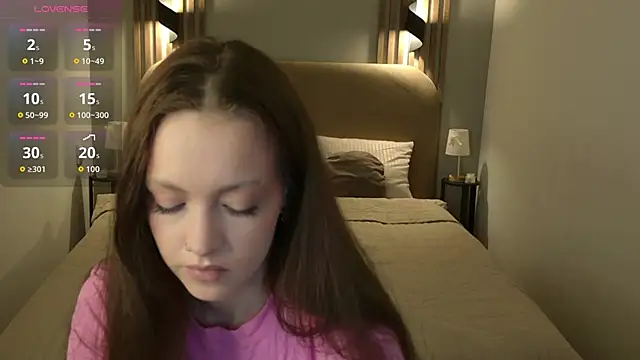 SallyPinkman online show from June 7, 2026, 9:03 am